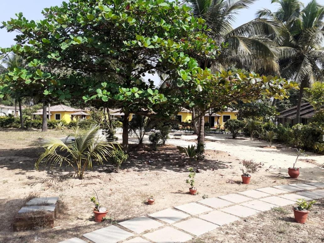 Lamour Beach Resort Benaulim Kültér fotó